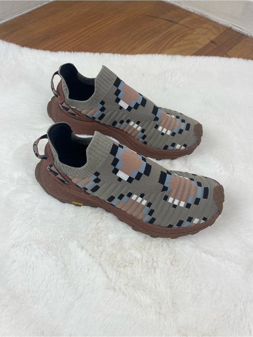 Merrell Embark Hiking Shoe/Sneaker Vibram